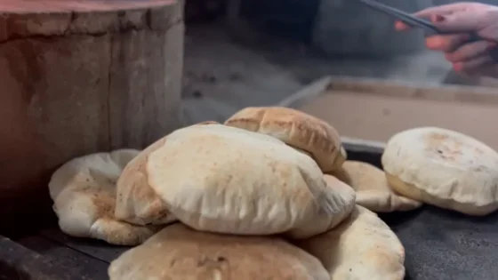 أخبار غزة : اتحاد الصناعات ينفي توقف الخبز المدعم بغزة ويعلن تجديد العقد لـ 6 أشهر