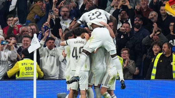 ريال مدريد يحسم الديربي بثلاثية فينيسيوس ويواصل مطاردة برشلونة